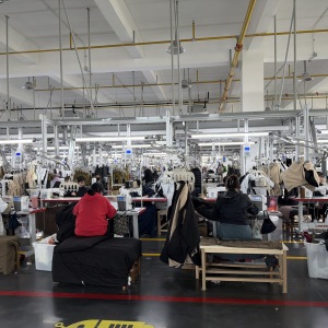 湖北鸿泰服饰有限公司