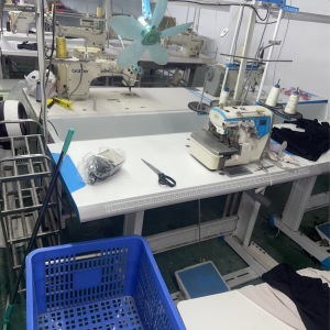 汕头市精领服装厂