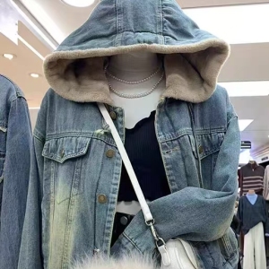 抖音直播快返单 找女装牛仔外套工厂