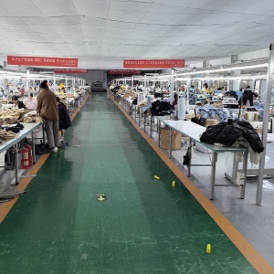 辉恒服装有限公司