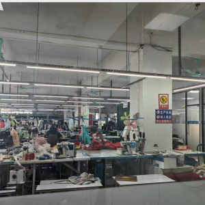 源铭服装有限公司