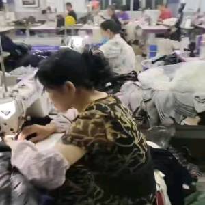 东莞市亿尚服装有限公司