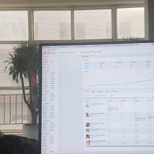 商丘罐罐狗宠物服饰有限公司