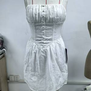 工厂裁片外发 找欧美女装连衣裙工厂