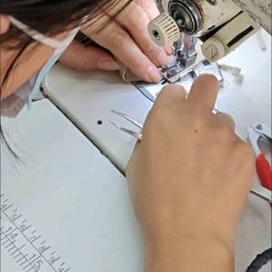 深圳芝麻服饰公司