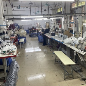 娅思兰服装有限公司