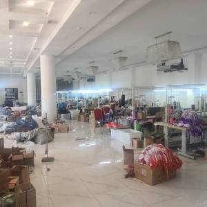 兴城市亿森制衣厂