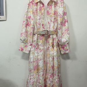 外单 寻女装梭织加工厂