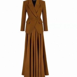 档口+直播 找准二线品质女装梭织厂