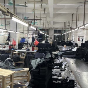 飞跃牛仔服装厂