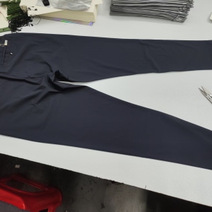 网单 找专业四面弹男裤工厂