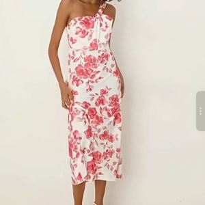 外贸单 寻专业色丁布印花女装工厂