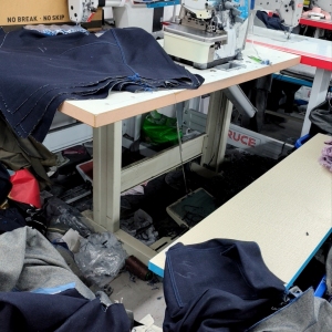 冠业聚赢服装