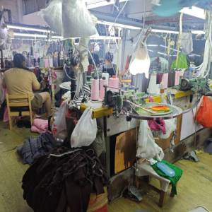 东莞市纤纯服饰有限公司