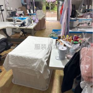 小亮服饰