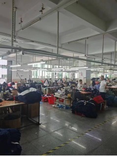 福建泉州市春盈服饰贸易有限责任公司