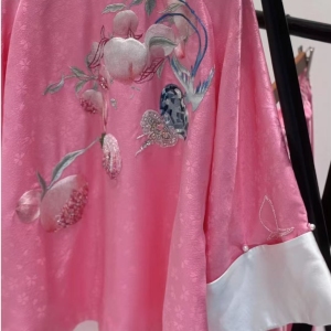 高端女装 寻高工艺绣花厂（刺绣）