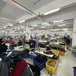 汕尾市世纪鹏彩服饰有限公司