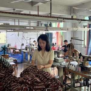 牧心服饰
