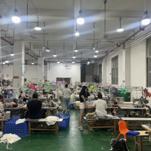 广州亿垲服饰有限公司
