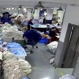 东莞市柏易鸿服饰有限公司