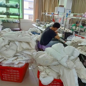 广州欣佳露服装有限公司