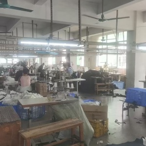 诗源服装公司