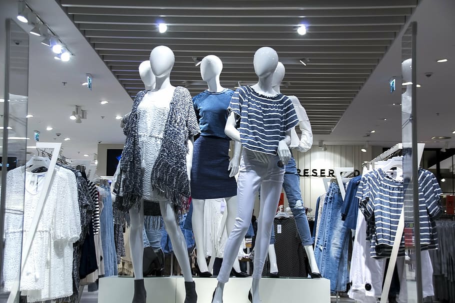 为什么越来越多品牌商选择服装数智化平台对接工厂，传统人脉模式还管用吗？