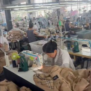 平阴县孔村鸿霖服装加工点