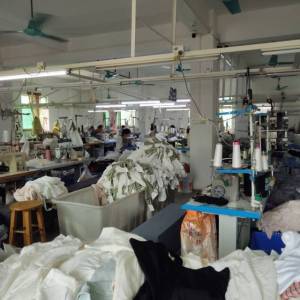 梓东服饰加工店