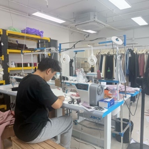 广州精品小单服装工作室